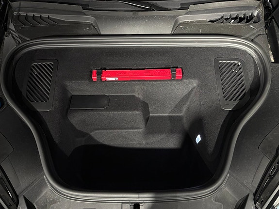 Porsche Macan 4 7 of 17