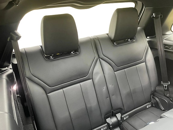 Land Rover Discovery 14 of 23