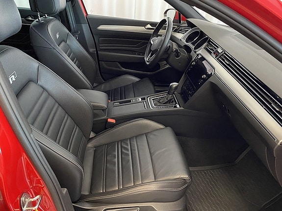 Volkswagen Passat 5 of 13