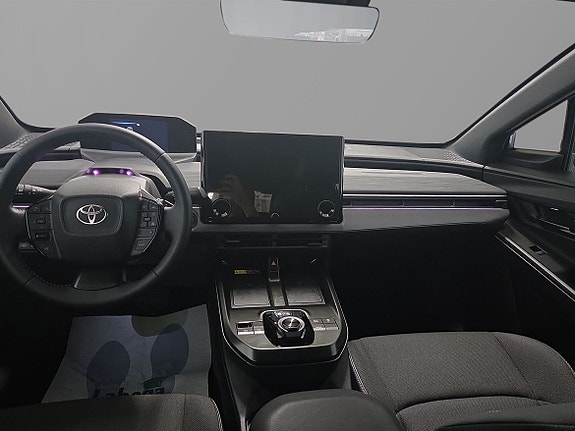 Toyota C-HR 9 of 11