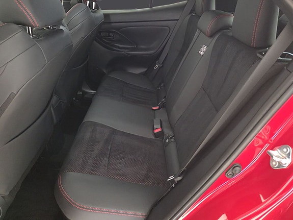 Toyota Yaris Cross 8 of 11