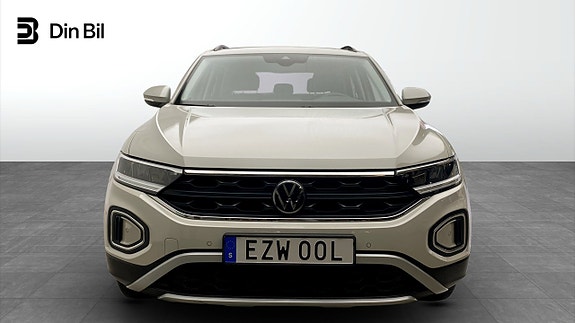 Volkswagen T-Roc 4 of 13