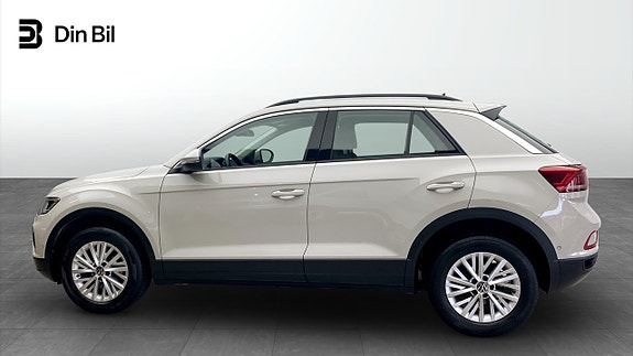 Volkswagen T-Roc 2 of 13