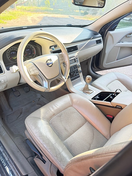 Volvo V70 4 of 4