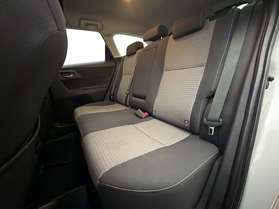 Toyota Auris 17 of 28