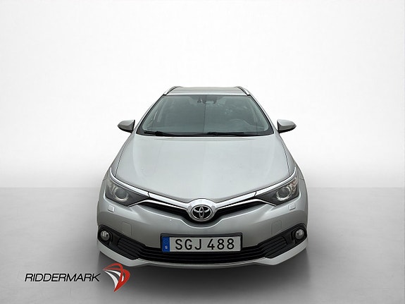 Toyota Auris 4 of 28