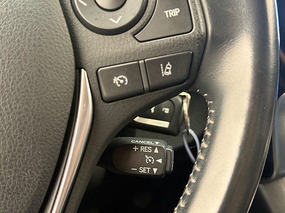 Toyota Auris 25 of 28