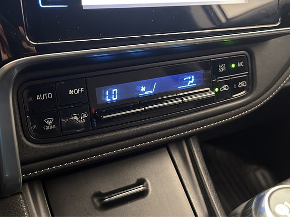 Toyota Auris 21 of 28