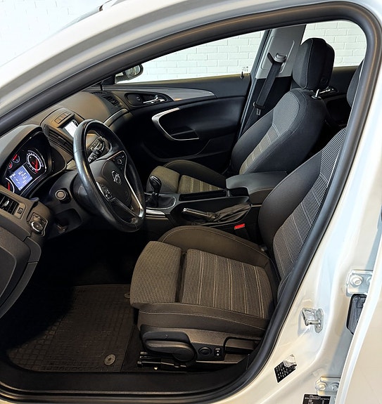 Opel Insignia 13 of 14