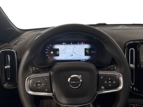 Volvo EX40 9 of 18