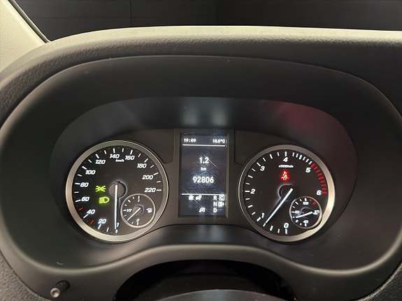 Mercedes-Benz Vito 119 19 of 30