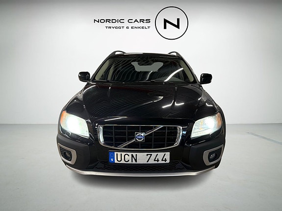 Volvo XC70 4 of 17