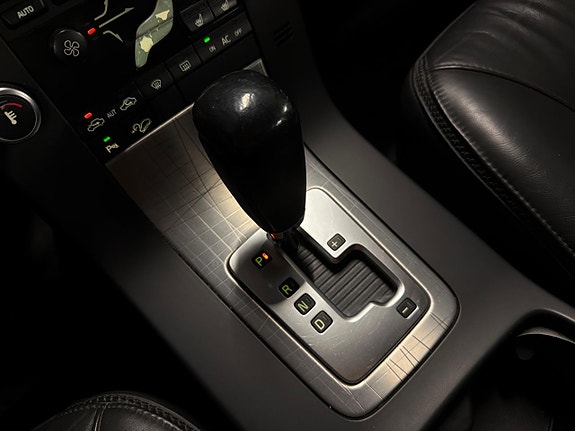 Volvo XC70 14 of 17