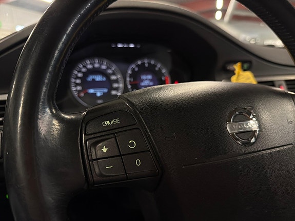 Volvo XC70 15 of 17