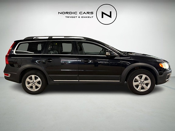 Volvo XC70 5 of 17
