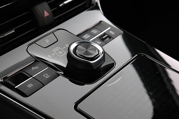 Subaru Solterra 18 of 21