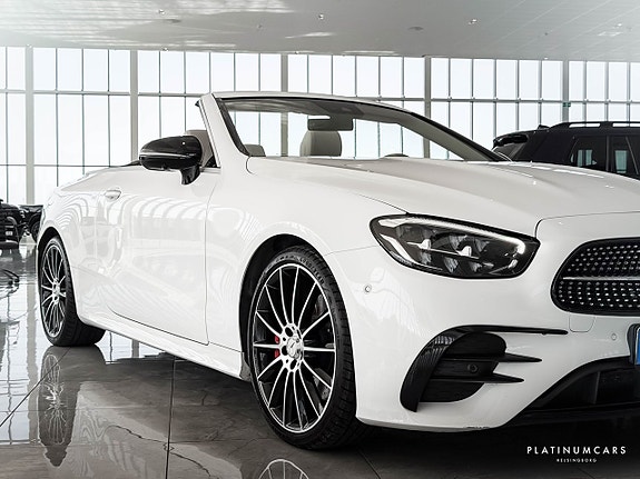 Mercedes-Benz E300 20 of 23