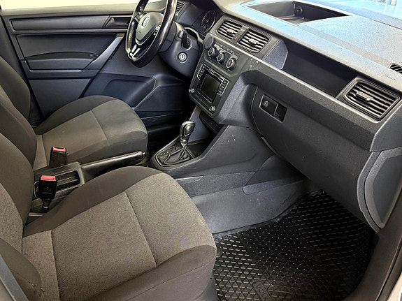 Volkswagen Caddy Maxi 9 of 12