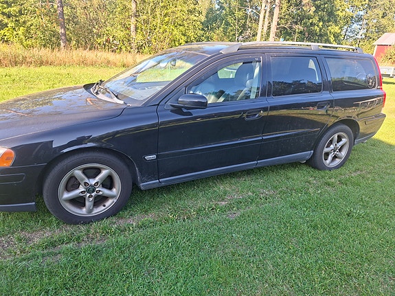 Volvo V70 5 of 6