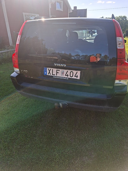 Volvo V70 3 of 6