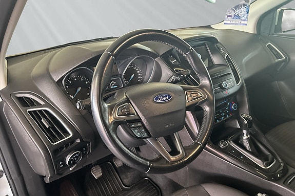 Ford Focus 4 of 6