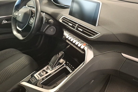 Peugeot 3008 10 of 12