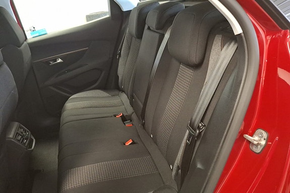 Peugeot 3008 9 of 12