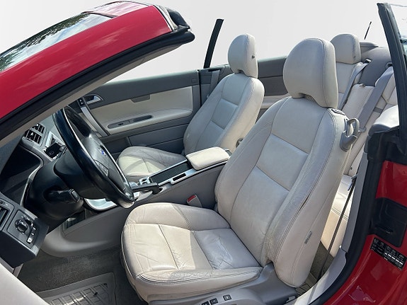 Volvo C70 8 of 15