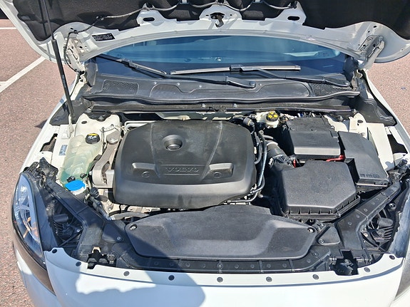Volvo V40 7 of 8