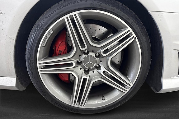 Mercedes-Benz SL63 5 of 11