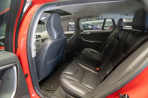Volvo V60 17 of 21