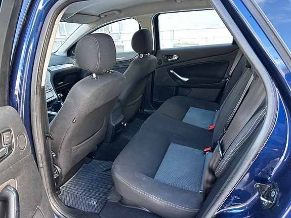 Ford Mondeo 5 of 8