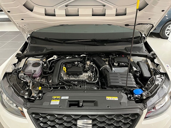 Seat Arona 17 of 18