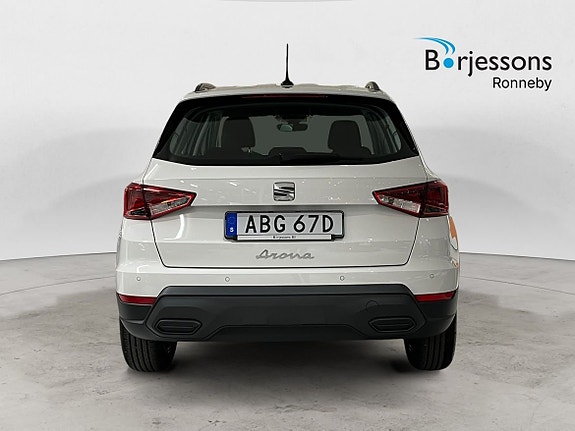 Seat Arona 4 of 18