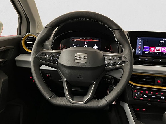 Seat Arona 10 of 18