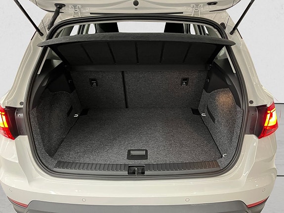 Seat Arona 16 of 18