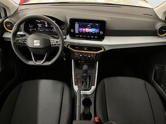 Seat Arona 9 of 18