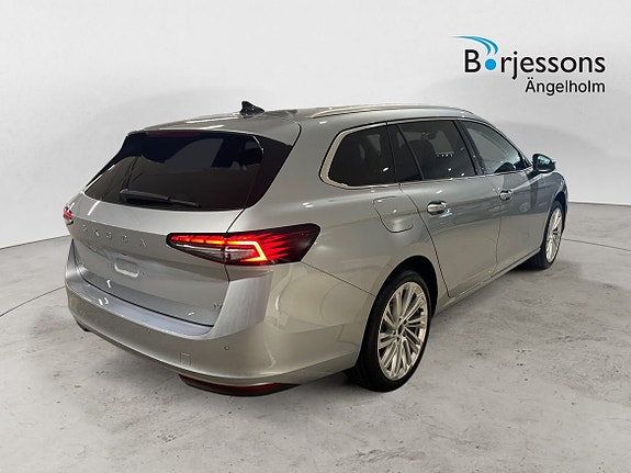 Skoda Superb 3 of 10