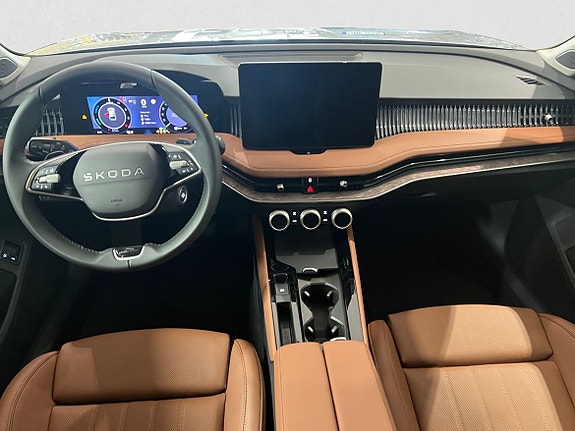 Skoda Superb 8 of 10