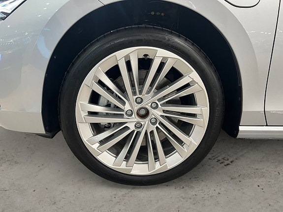 Skoda Superb 6 of 10