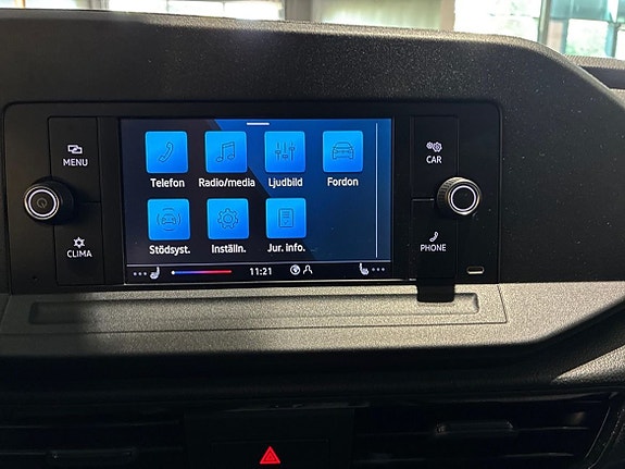 Volkswagen Caddy Maxi 16 of 19