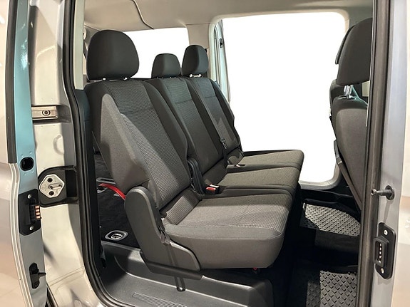 Volkswagen Caddy Maxi 14 of 19