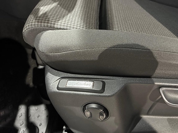Volkswagen Caddy Maxi 19 of 19