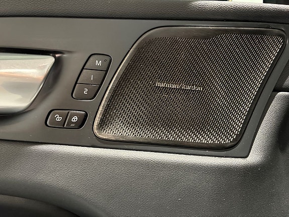 Volvo XC60 19 of 20