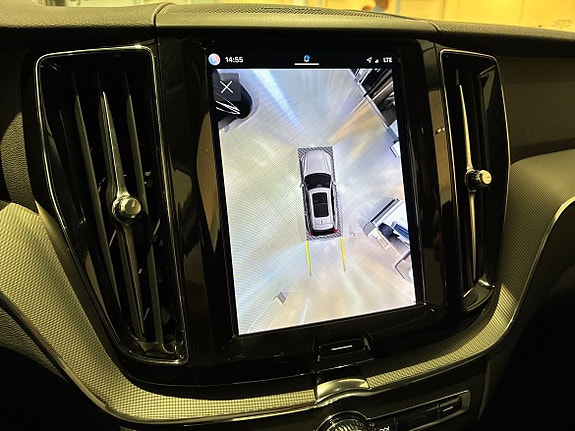Volvo XC60 14 of 20