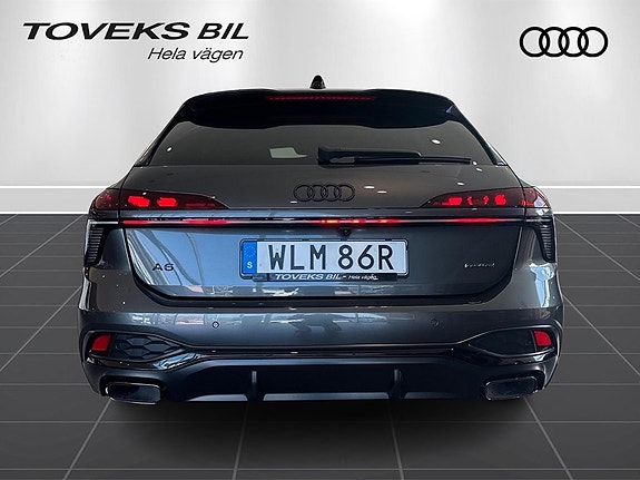 Audi A6 4 of 15