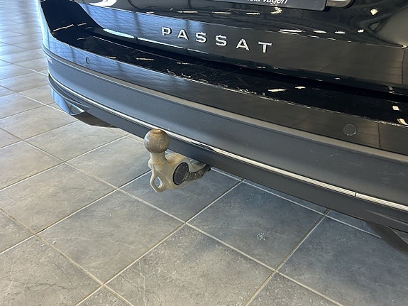 Volkswagen Passat 8 of 22