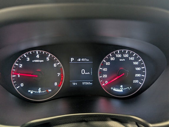 Hyundai i20 10 of 14