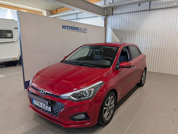 Hyundai i20 2 of 14