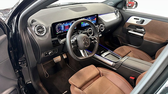 Mercedes-Benz GLA250 e 7 of 9